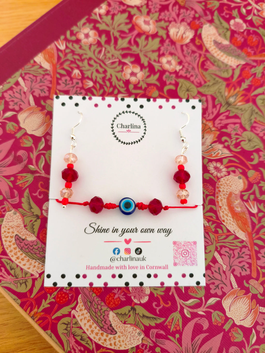 Amulet Red String Set