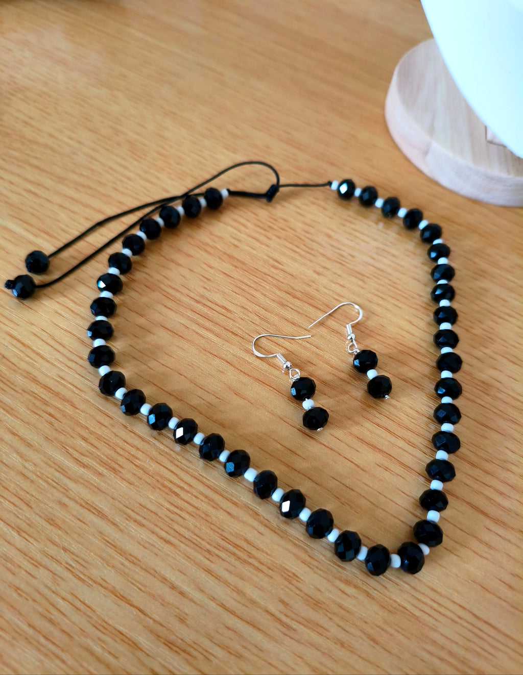 🖤Necklace and earring Set🖤