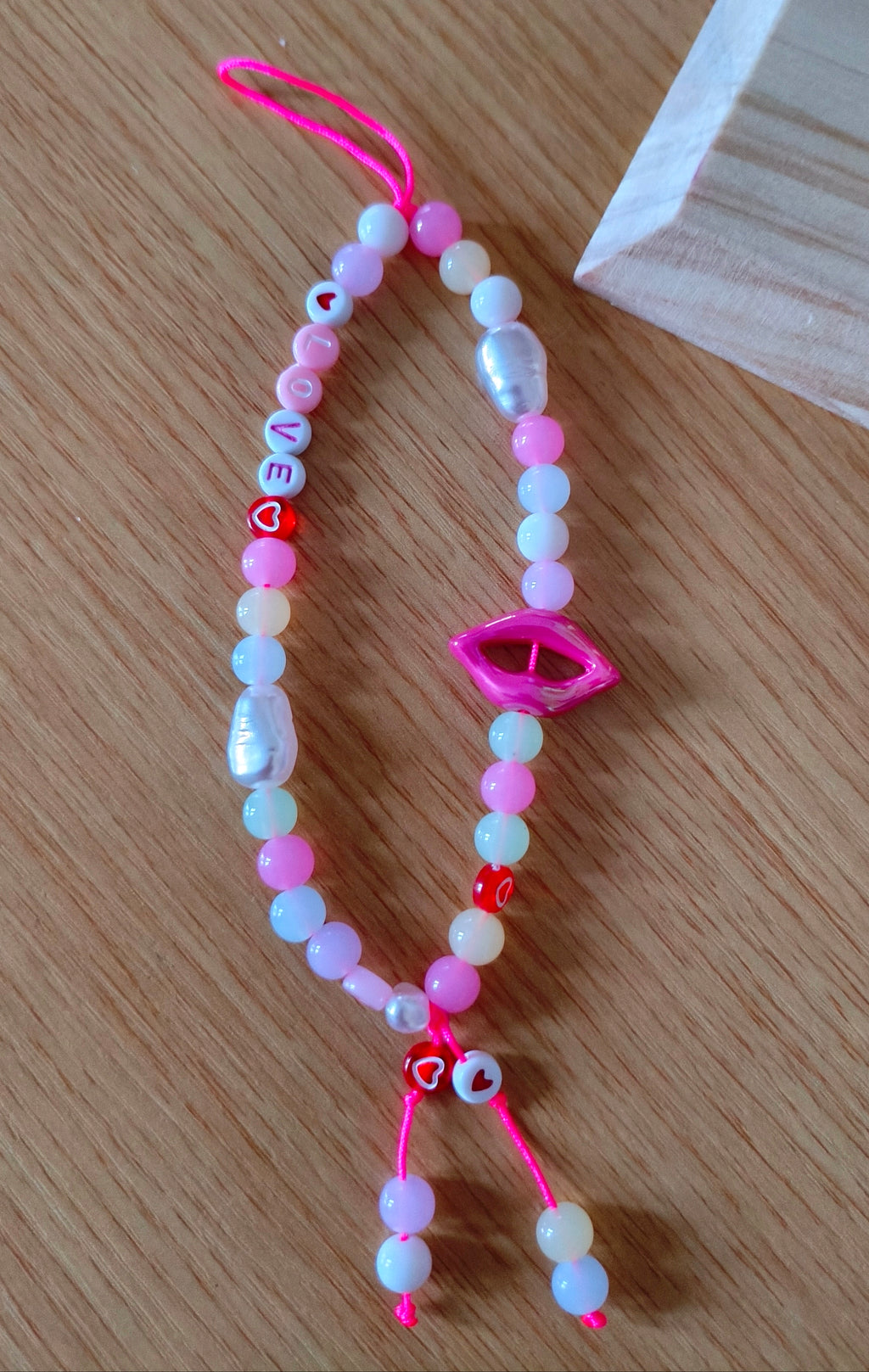 📿Pink- Accessory for your phone or handbag🩷