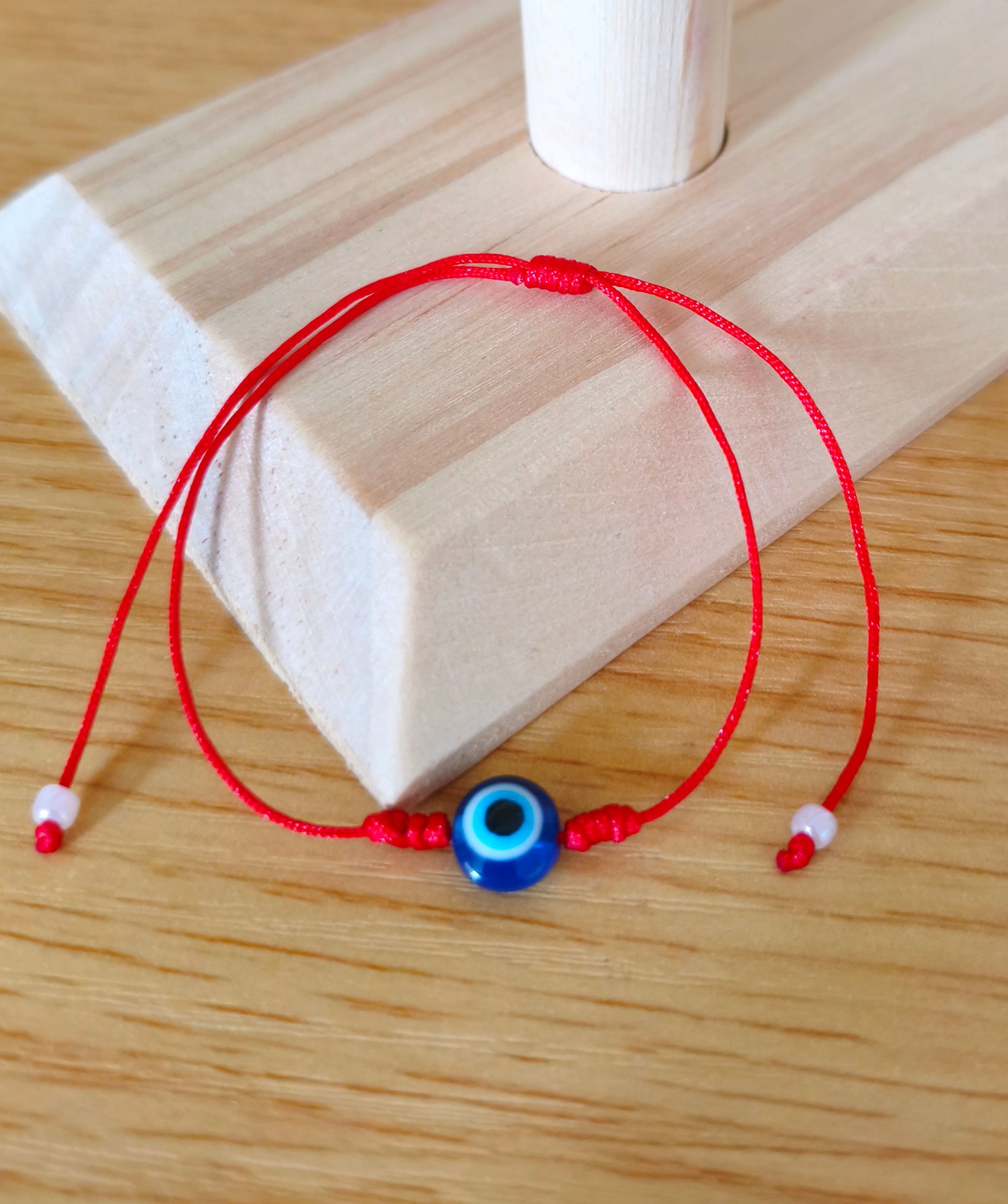 Amulet Red String Set