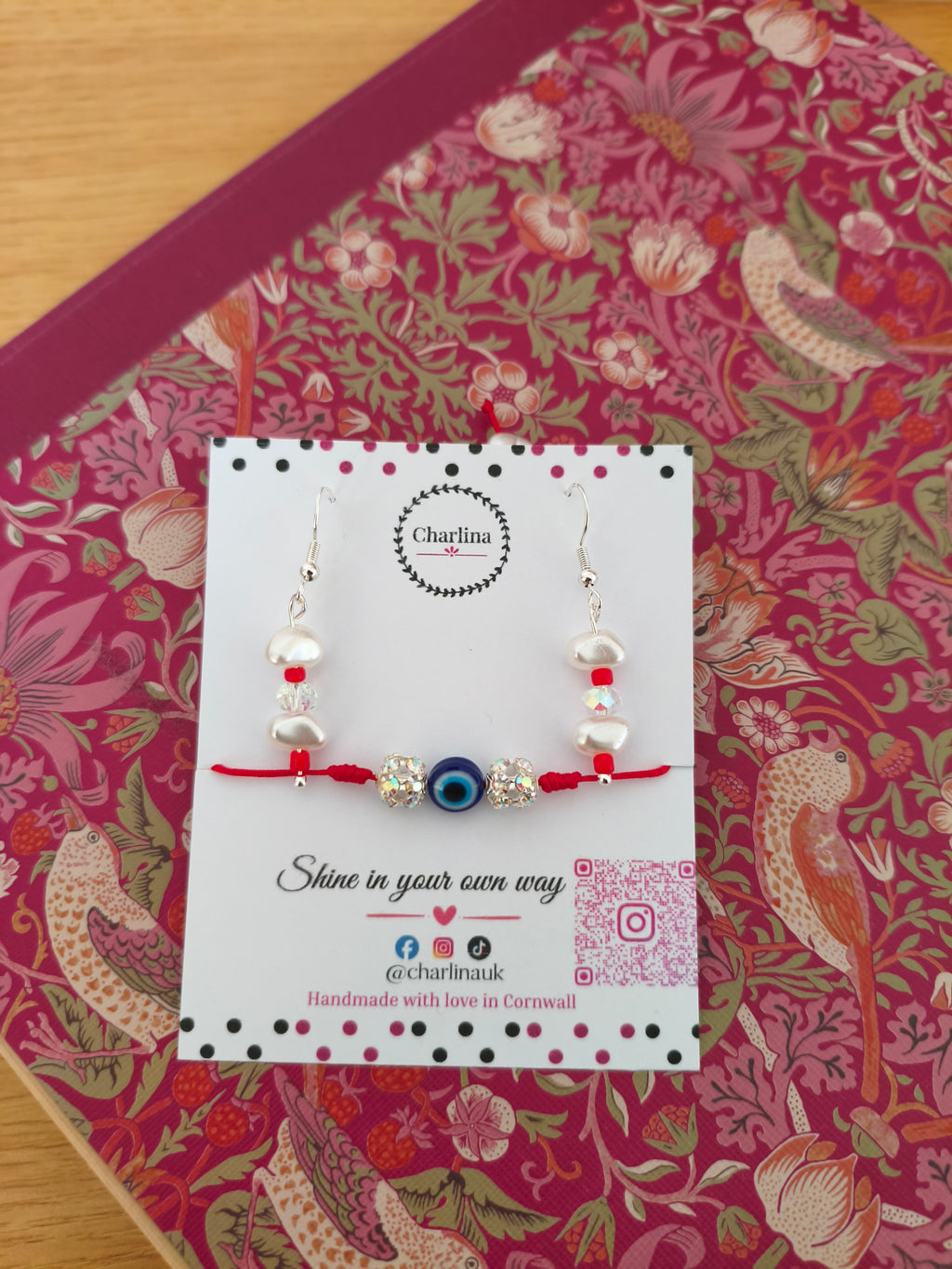 Amulet Red String Set