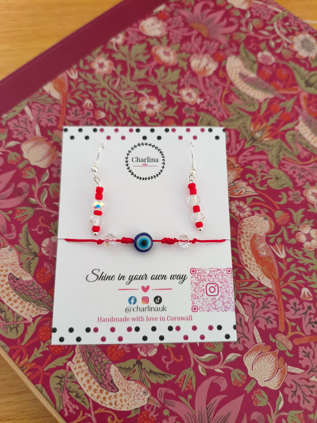 Amulet Red String Set