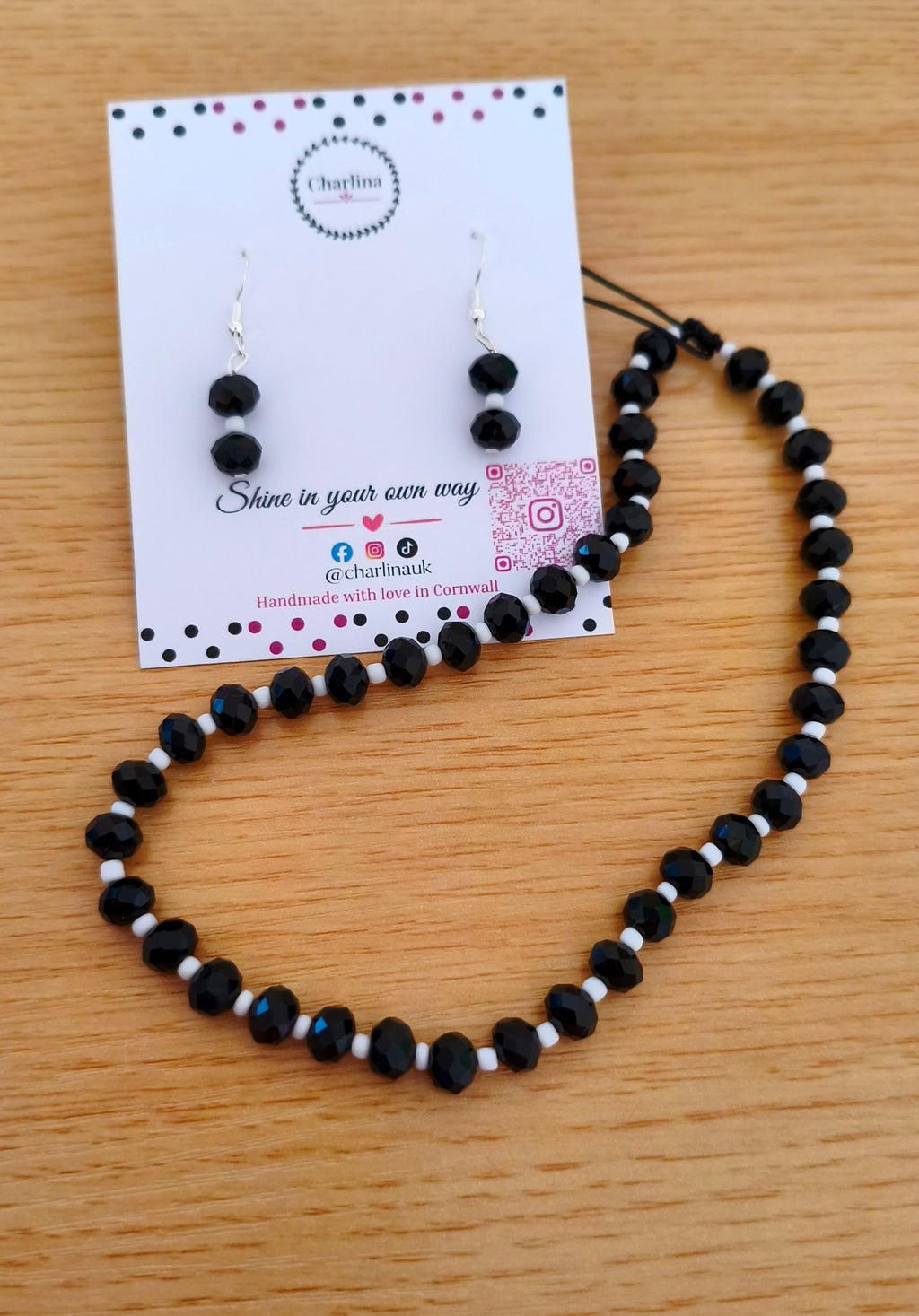 🖤Necklace and earring Set🖤