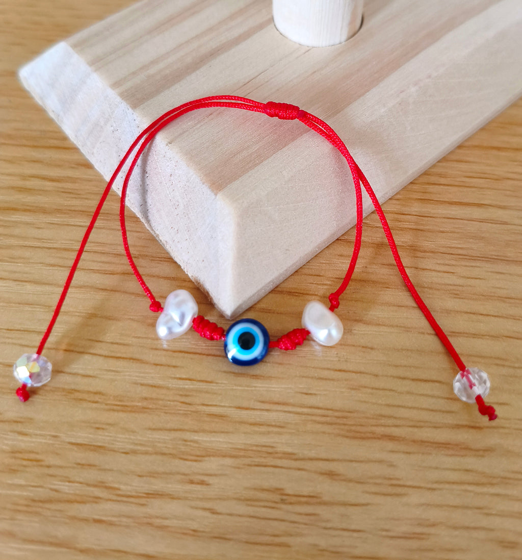 Amulet Red String Set